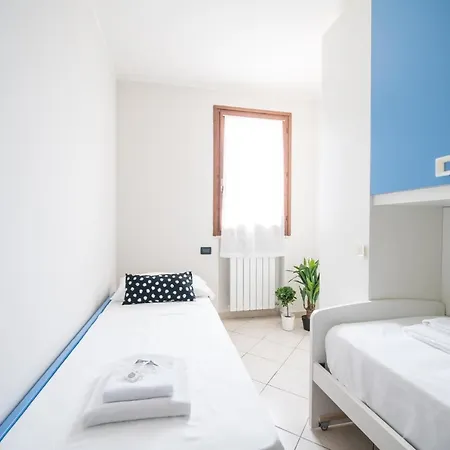 Apartment Gardappartamenti Sorgente Pool Sirmione