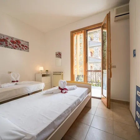 Gardappartamenti Sorgente Pool Apartment Sirmione